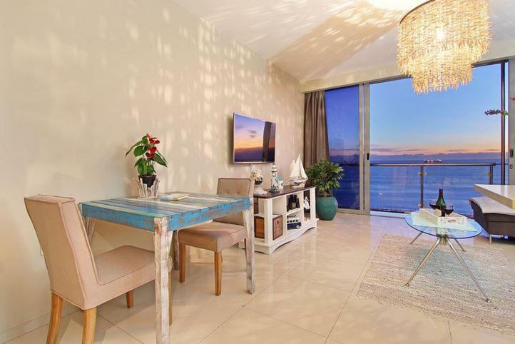 Infinity Oceanview 303A Apartment Bloubergstrand Ngoại thất bức ảnh